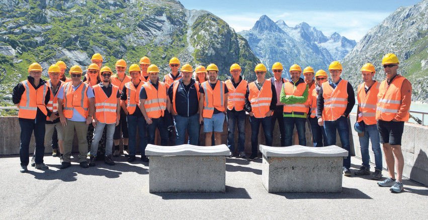 Die Fricktaler Gruppe bereit für die Baustellenführung.