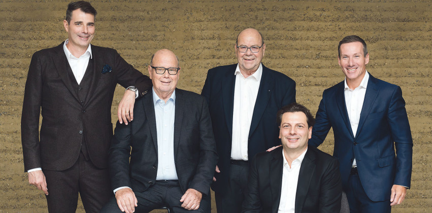 Verwaltungsrat und CEO der Erne-Gruppe; Daniel Erne (links, Verwaltungsratspräsident), Erich Erne, Rudolf Erne, Christoph Erne und Giuseppe Santagada (CEO).