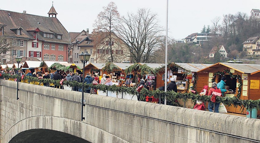 Auch auf der alten Rheinbrücke wird zum Flanieren eingeladen.